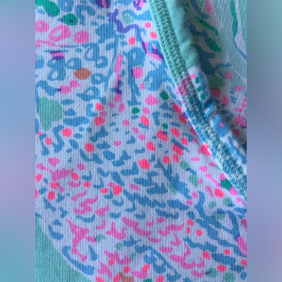 Lilly Pulitzer zip up pullover with front pocket. Mint green/vibrant pinks. XXS - Picture 2 of 16